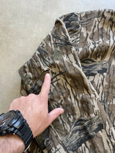 Load image into Gallery viewer, Vintage Mossy Oak Treestand Camo Chamois Hoodie (2XL)