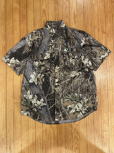 Load image into Gallery viewer, Vintage MossyOak Breakup Camo Short Sleeve Shooting Shirt (XL)