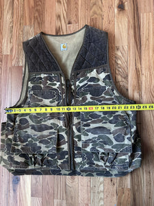Carhartt vintage 80's duck camo hunting vest corduroy shoulders