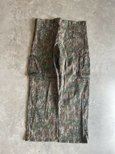 Load image into Gallery viewer, Vintage Mossy Oak Greenleaf Camo Pants (XL)