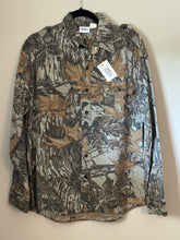 Load image into Gallery viewer, 90’s Sports Afield Realtree Xtra Grey AP (L)