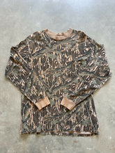 Load image into Gallery viewer, Vintage Mossy Oak Treestand Camo Long Sleeve Shirt (L)