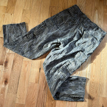 Load image into Gallery viewer, 80’s Mossy Oak Bottomland Pants (28x27) 🇺🇸