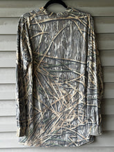 Load image into Gallery viewer, 90’s Mossy Oak Shadowgrass Hutco Mallard Shirt (XL)