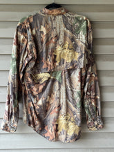 Load image into Gallery viewer, 00’s L.L. Bean Advantage Timber Lightweight Shirt (S)