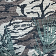 Load image into Gallery viewer, 1990’s Piney Woods Camo Button-Up Shirt (L)