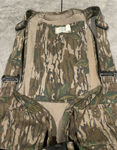 Load image into Gallery viewer, 90’s Mossy Oak Greenleaf Strap Vest (XL) 🇺🇸