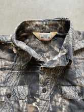 Load image into Gallery viewer, Vintage Mossy Oak Breakup Camo Button Up Shirt (XL)