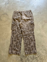Load image into Gallery viewer, Vintage Original Mossy Oak Bottomland Camo Pants (L/XL)