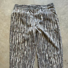 Load image into Gallery viewer, Vintage Realtree Camo Adjustable Waist Pants (M)