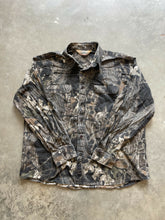 Load image into Gallery viewer, Vintage Mossy Oak Breakup Camo Button Up Shirt (XL)