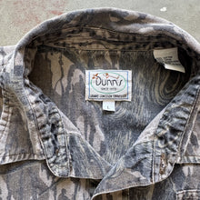 Load image into Gallery viewer, Vintage Dunn’s Mossy Oak Treestand Camo Button-Up Shirt (L)