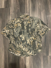 Load image into Gallery viewer, Vintage Mossy Oak Breakup Camo Short Sleeve Button-Up Shirt (L)