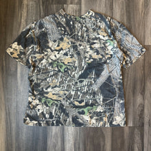 Load image into Gallery viewer, Vintage Mossy Oak Breakup Camo T-Shirt (XL)