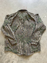 Load image into Gallery viewer, Vintage Backduck Realtree Camo Chamois Shirt (XL)