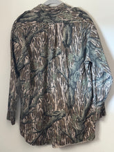 Load image into Gallery viewer, 90’s Mossy Oak Treestand Shirt (XL/XXL) 🇺🇸