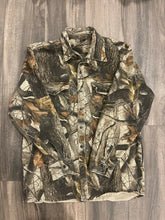 Load image into Gallery viewer, Vintage Ranger Denim Realtree Hardwoods Camo Button-Up Shirt (L)