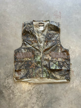 Load image into Gallery viewer, Vintage SafTbak Realtree Advantage Timber Camo Bird Hunting Vest (M)