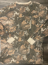Load image into Gallery viewer, 1990’s Mossy Oak Fall Foliage Camo Long Sleeve Shirt (2XL)