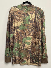 Load image into Gallery viewer, 90’s Gander Mtn. Realtree Henley Shirt (XL/XXL)