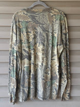 Load image into Gallery viewer, 90’s Realtree Advantage Wrangler Rugged Wear Shirt (XL) 🇺🇸