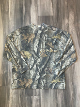 Load image into Gallery viewer, Vintage 10X Realtree Hardwoods Camo Mock Neck Shirt (2XL)