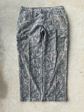Load image into Gallery viewer, Vintage Mossy Oak Treestand Camo Pants (3XL)