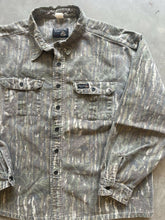 Load image into Gallery viewer, Vintage Faded Realtree Camo Chamois Shirt (2XL)