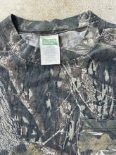 Load image into Gallery viewer, Vintage Mossy Oak Breakup Camo Pocket T-Shirt (2XL)