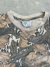 Load image into Gallery viewer, Vintage MossyOak Fall Foliage Camo Longsleeve Pocket T-Shirt (XXL)