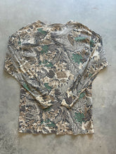 Load image into Gallery viewer, Vintage Realtree Advantage Camo Ducks Unlimited Thermal Henley Shirt (XL)