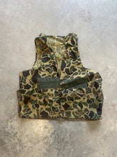 Load image into Gallery viewer, Vintage Duck Camo Bird Hunting Vest (L)