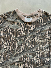 Load image into Gallery viewer, Vintage Mossy Oak Treestand Camo Long Sleeve Shirt (L)