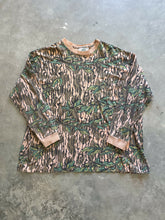 Load image into Gallery viewer, Vintage Mossy Oak Greenleaf Camo Long Sleeve Shirt (XL)
