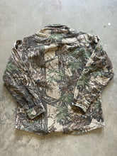 Load image into Gallery viewer, Vintage Realtree Camo Chamois Shirt (L)
