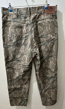 Load image into Gallery viewer, RARE Vintage Cabela's Mossy Oak Treestand Denim Pants 32
