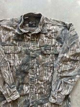 Load image into Gallery viewer, Vintage Mossy Oak Treestand Camo Chamois Shirt (L)