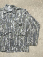 Load image into Gallery viewer, Vintage Liberty Realtree Camo Button-Up Jacket(L)