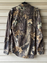 Load image into Gallery viewer, 00’s Columbia Timber Wolf Mesh Shirt and Pants (M)