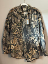 Load image into Gallery viewer, 90’s Mossy Oak Breakup Shirt (L) 🇺🇸