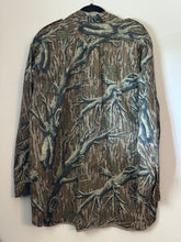 Load image into Gallery viewer, 90’s Mossy Oak Treestand Shirt (L) 🇺🇸