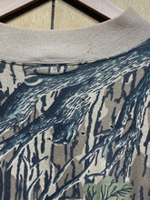 Load image into Gallery viewer, 90’s Mossy Oak Treestand Mock Turtleneck Shirt (L) 🇺🇸