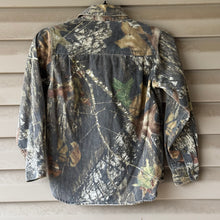 Load image into Gallery viewer, 00’s Mossy Oak Breakup Shirt (Y-M)