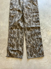 Load image into Gallery viewer, Vintage Remington Original Mossy Oak Bottomland Camo Pants (XL)