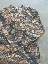Load image into Gallery viewer, Vintage Mossy Oak Forest Floor Camo Long Sleeve Shirt (L)