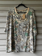 Load image into Gallery viewer, Tattered 90’s Realtree Advantage Classic Shirt (XL) 🇺🇸