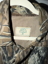 Load image into Gallery viewer, Mossy oak Treestand shirt jacket