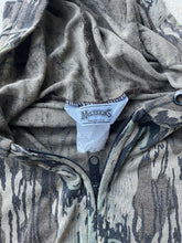 Load image into Gallery viewer, Vintage Mossy Oak Treestand Camo Lightweight Hoodie (XL)