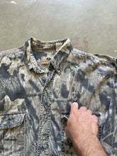 Load image into Gallery viewer, Vintage Faded Mossy Oak Breakup Camo Button Up Shirt (XL)