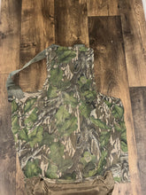 Load image into Gallery viewer, Mossy Oak Full Foliage Turkey Strap Vest
